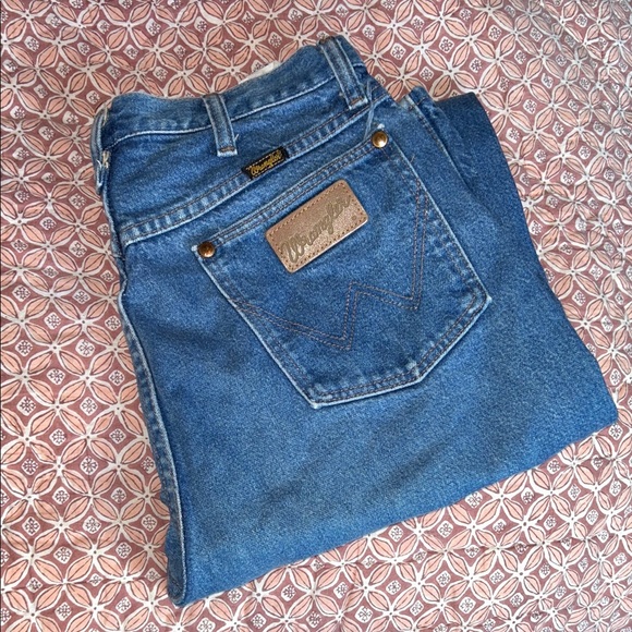 Wrangler Relaxed Fit Denim Jeans - Blue - Picture 1 of 2